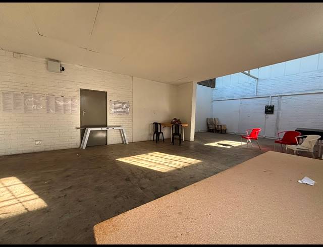 2,875M² WAREHOUSE TO LET IN PAROW INDUSTRIAL